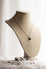 Load image into Gallery viewer, 18&quot; Onyx Necklace
